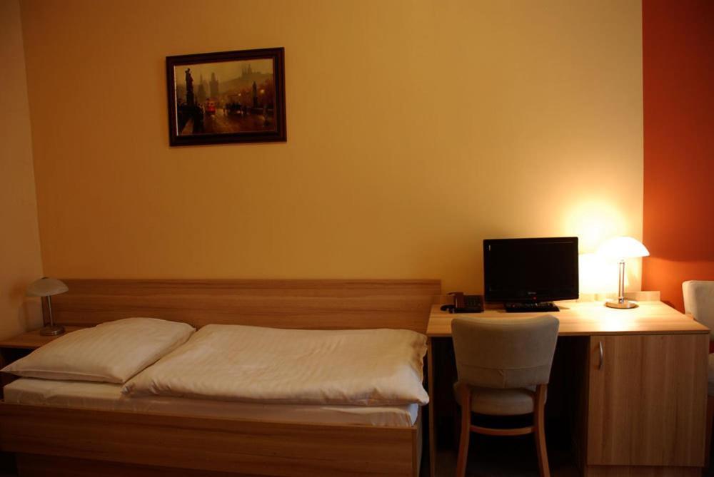 Hotel D'Angelo Prag Zimmer foto